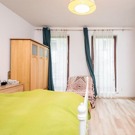 Green Garden Podgorze Apartment Wawelofts Красков Екстериор снимка